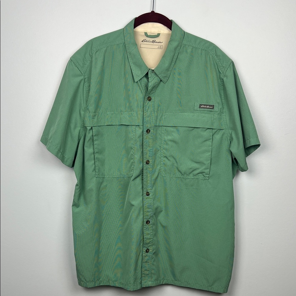 Eddie Bauer men’s micro plaid XL green button down front pocket fishing shirt